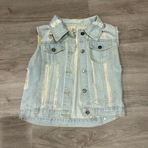 Miss Moly Denim Light Was Distressed Sleeveless Vest Medium